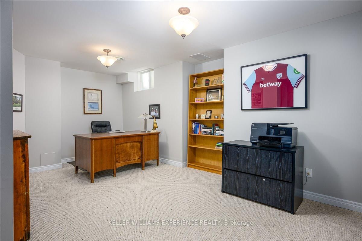 Detached House for sale at 25 Muir Drive, Barrie, Ontario, L4N 0J1 - Ardagh - MLS: S12986590