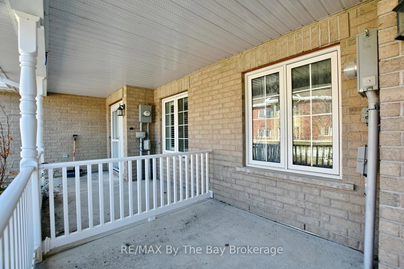 142 MEADOW Lane, Wasaga Beach, L9Z 0A4 | Image 3