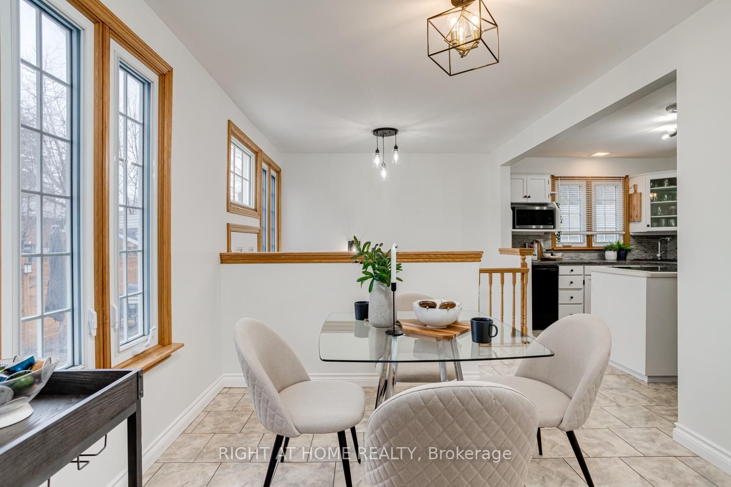 Detached House for sale at 52 Highland Avenue, Barrie, Ontario, L4M 1N3 - Codrington - MLS: S12986770