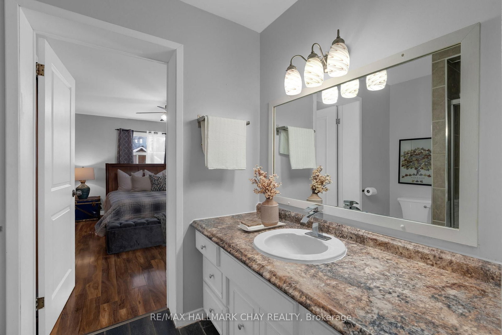 Detached House for sale at 232 Superior Street, Clearview, Ontario, L0M 1S0 - Stayner - MLS: S12986786