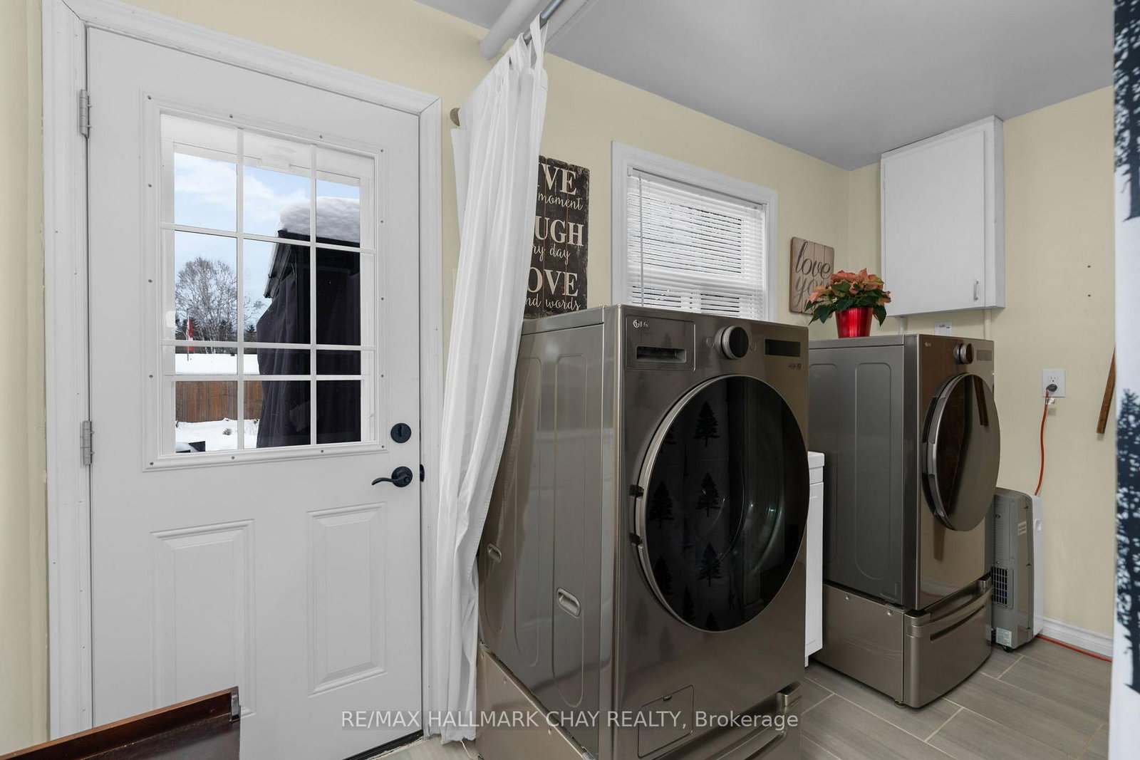 Detached House for sale at 232 Superior Street, Clearview, Ontario, L0M 1S0 - Stayner - MLS: S12986786