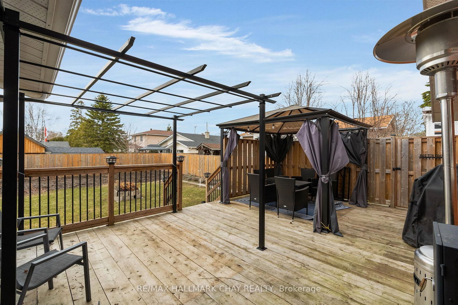 Detached House for sale at 232 Superior Street, Clearview, Ontario, L0M 1S0 - Stayner - MLS: S12986786