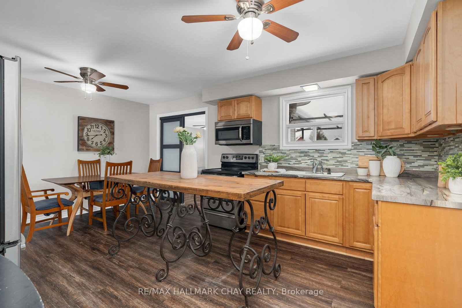 Detached House for sale at 232 Superior Street, Clearview, Ontario, L0M 1S0 - Stayner - MLS: S12986786