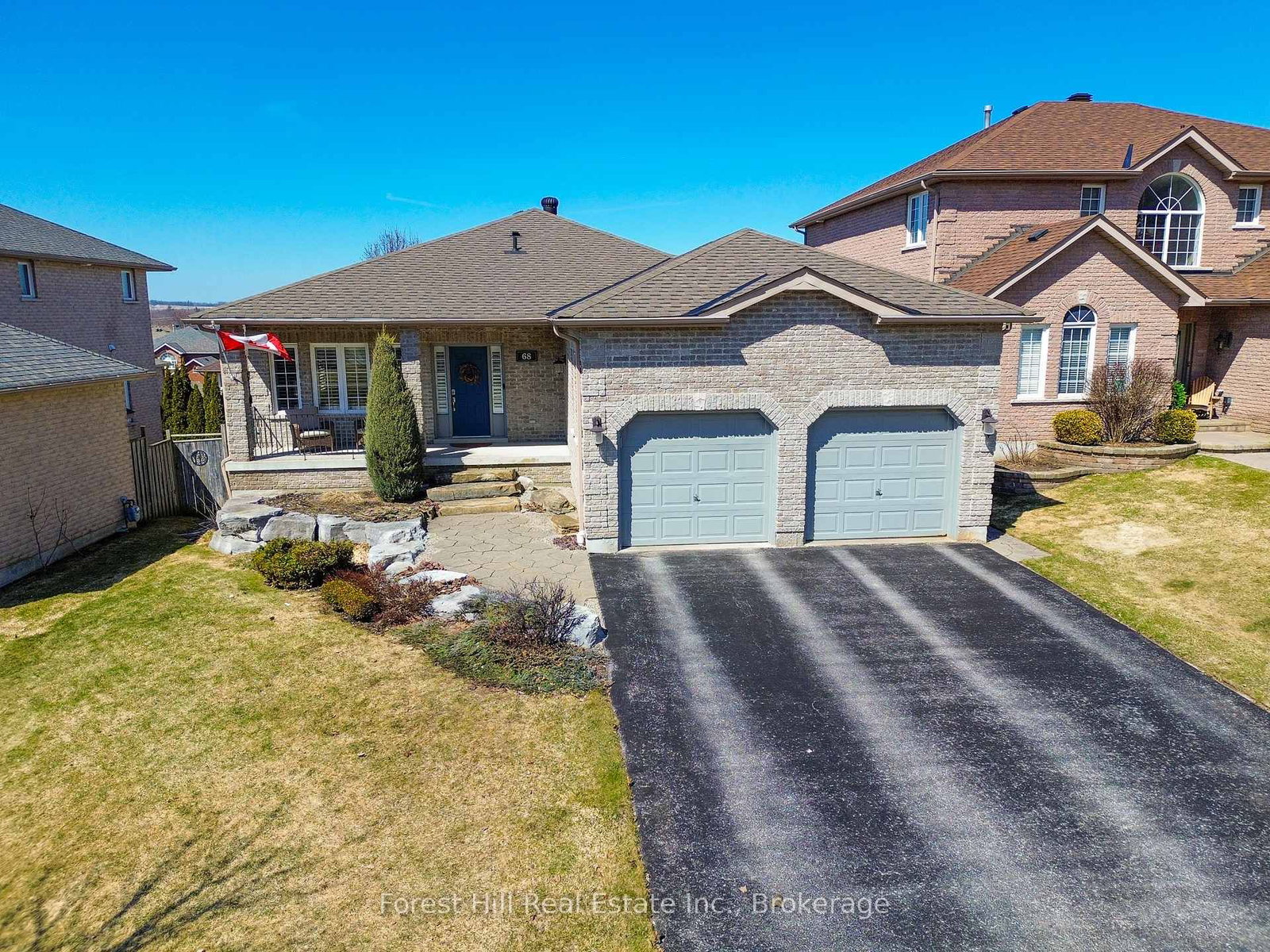 Detached House for sale at 68 Silver Trail, Barrie, Ontario, L4N 3P2 - Ardagh - MLS: S12987058