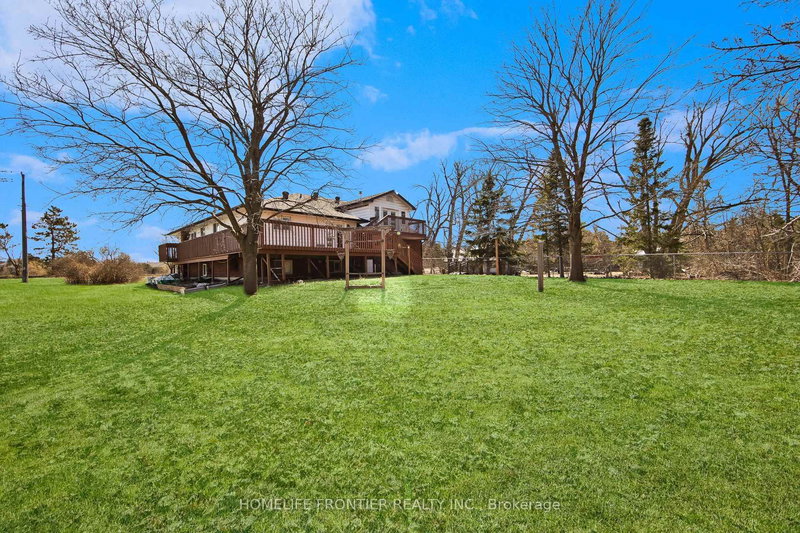 326 Little Ave, Barrie, L4N 2Z6 | Image 2