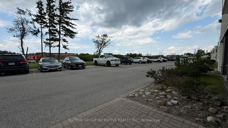 10 - 18 Alliance Blvd, Barrie, L4M 5A5 | Image 2