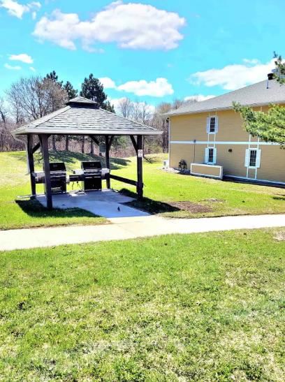 2481 - 90 Highland Dr, Oro-Medonte, L0L 2L0 | Image 2