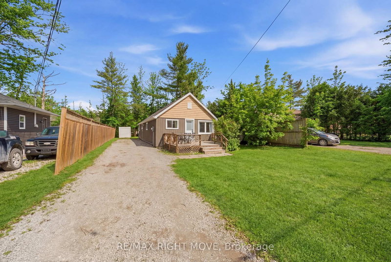 3443 Bayou Rd, Severn, L3V 6H3 | Image 2