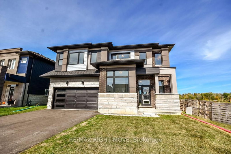3721 Quayside Dr, Severn, L3V 8M9 | Image 2