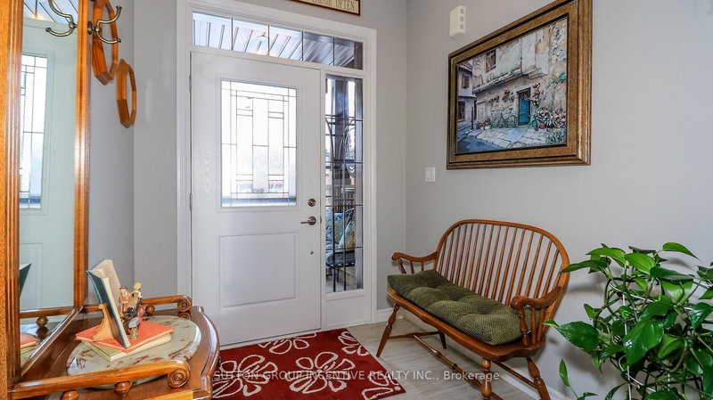 1012 Wright Dr, Midland, L4R 0E4 | Image 3