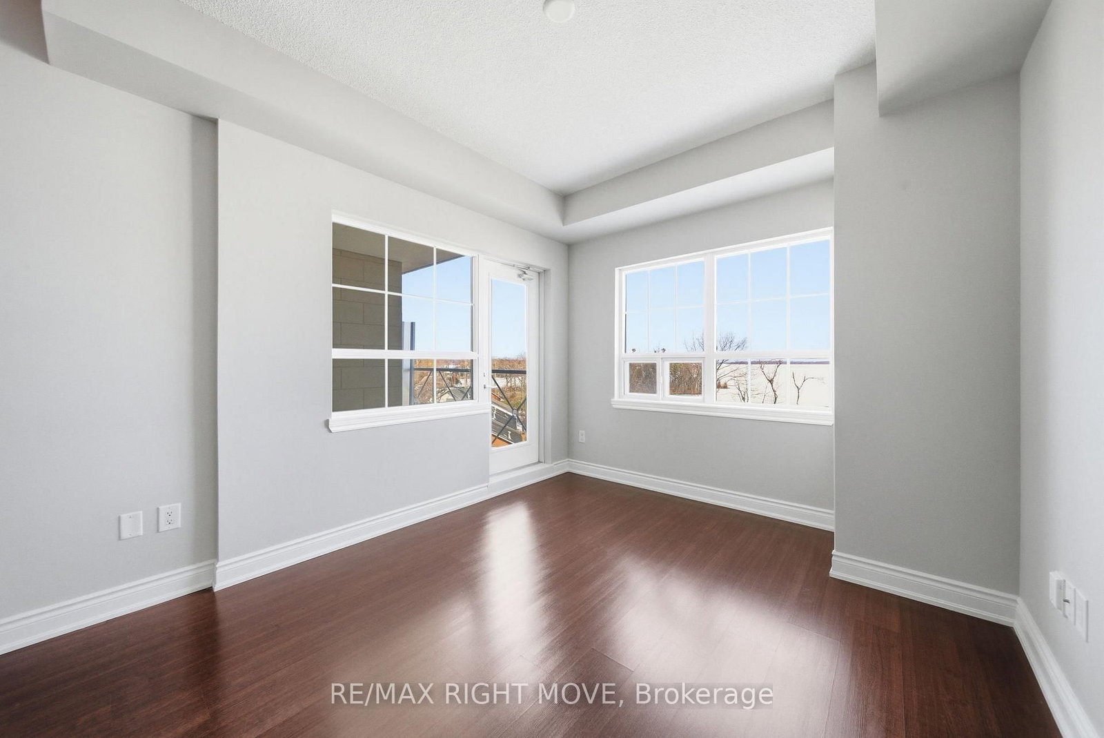 354 Atherley Road, Unit 507 - Photo 8