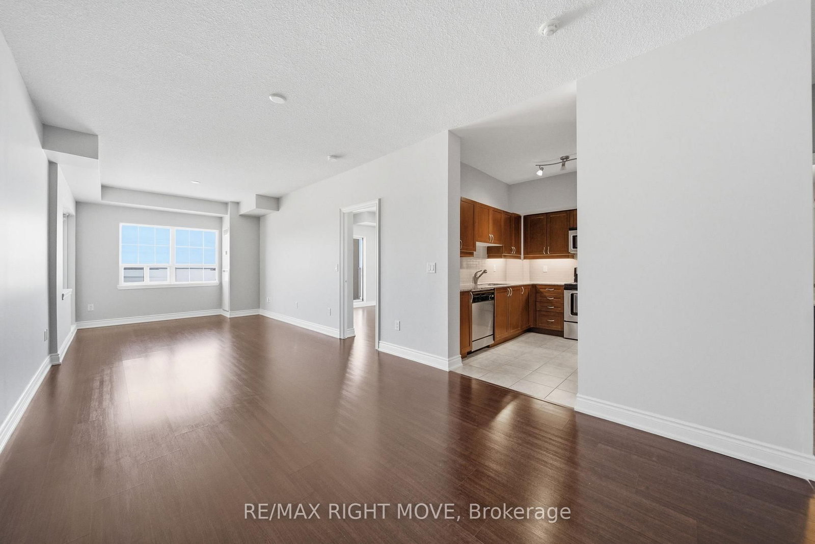 354 Atherley Road, Unit 507 - Photo 9