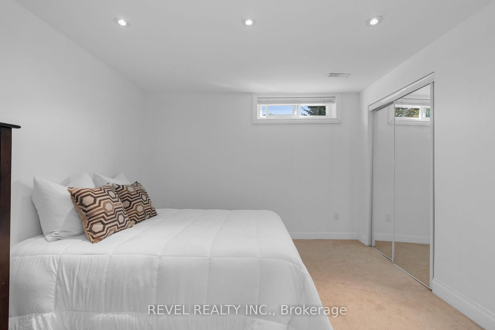 Detached House for sale at 77 Marsellus Drive, Barrie, Ontario, L4N 8R6 - Holly - MLS: S12989418