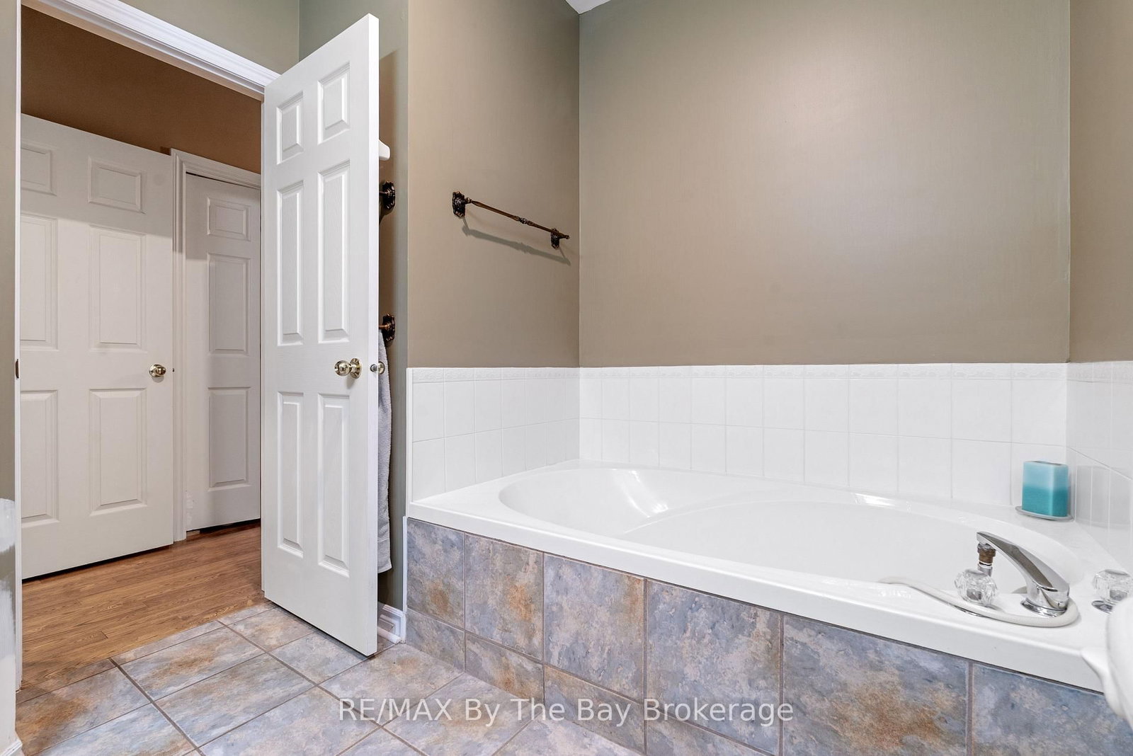 6 Deerrun Place • Wasaga Beach, ON photo 17