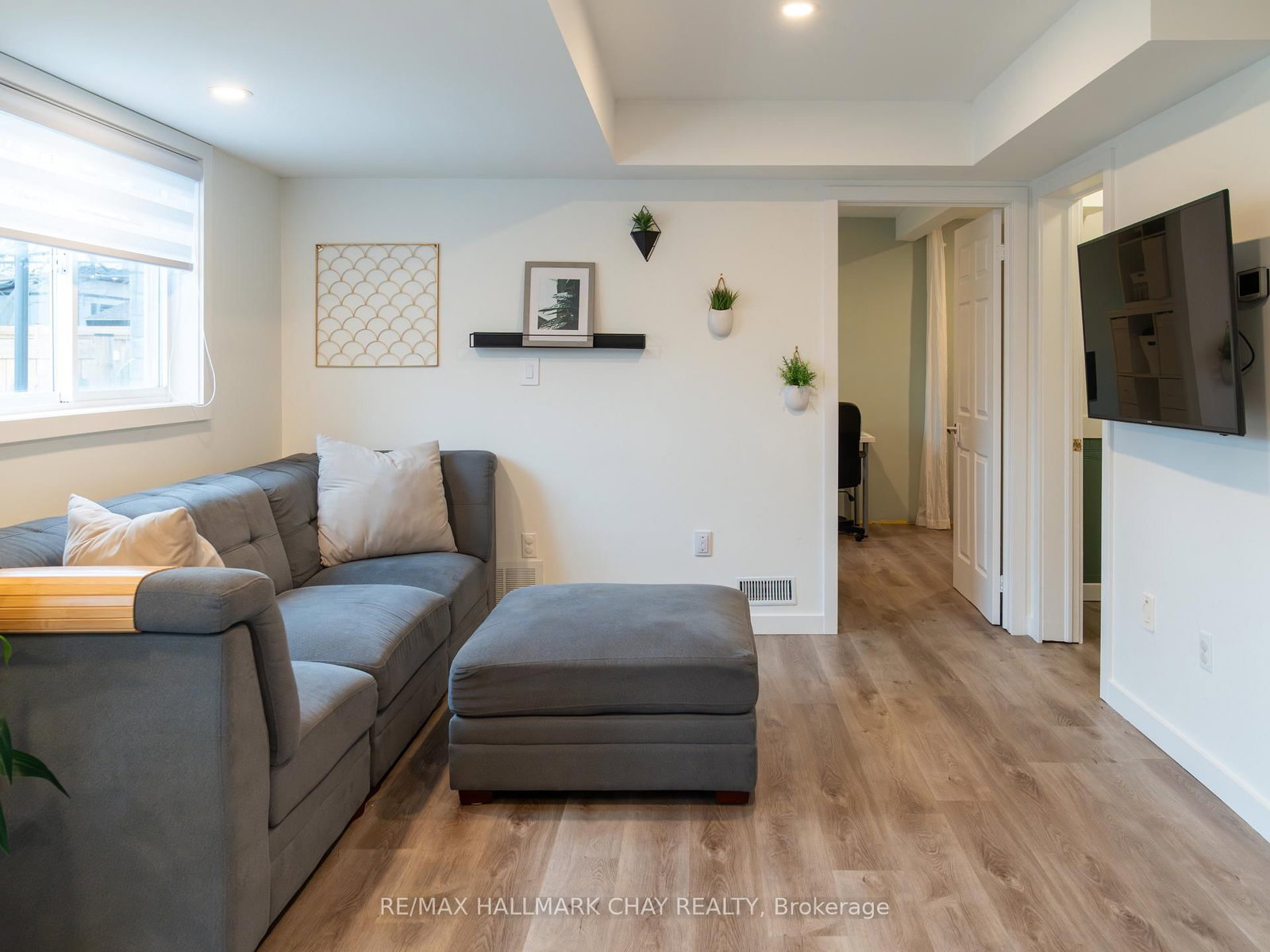 Detached House for sale at 163 Columbia Road, Barrie, Ontario, L4N 8E3 - Holly - MLS: S12989794