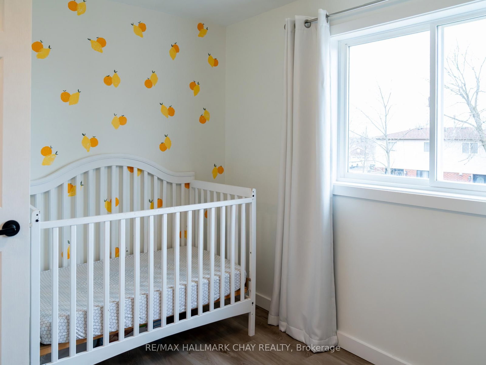 Detached House for sale at 163 Columbia Road, Barrie, Ontario, L4N 8E3 - Holly - MLS: S12989794