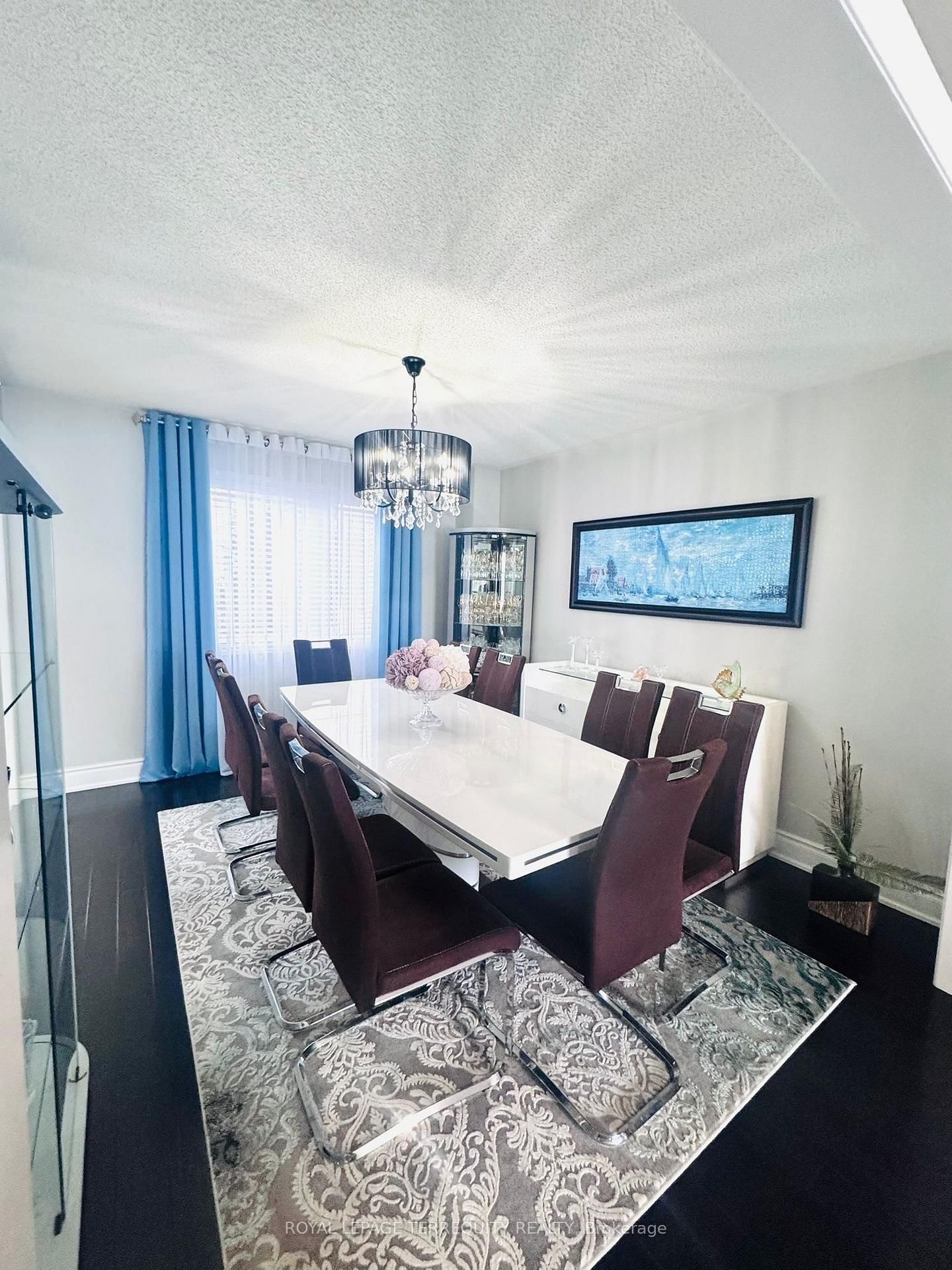 Detached House for sale at 25 Jagges Drive, Barrie, Ontario, L4N 0W9 - Edgehill Drive - MLS: S12990296