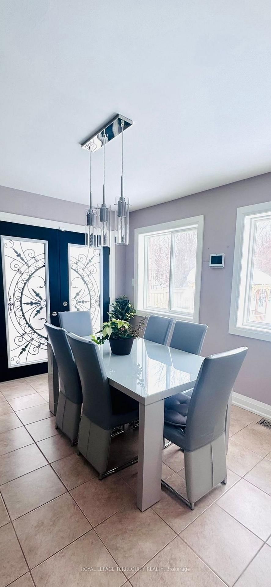 Detached House for sale at 25 Jagges Drive, Barrie, Ontario, L4N 0W9 - Edgehill Drive - MLS: S12990296