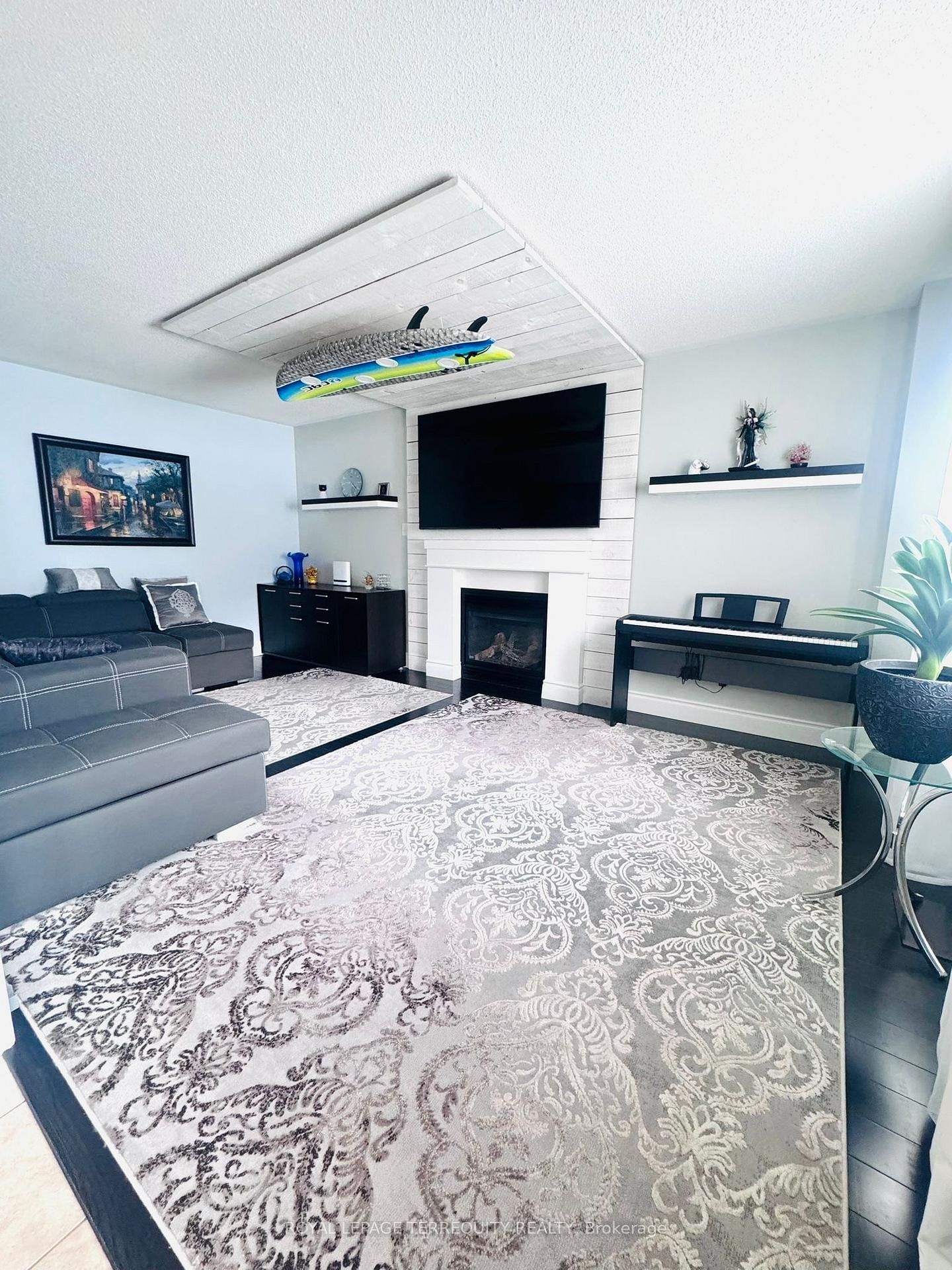 Detached House for sale at 25 Jagges Drive, Barrie, Ontario, L4N 0W9 - Edgehill Drive - MLS: S12990296