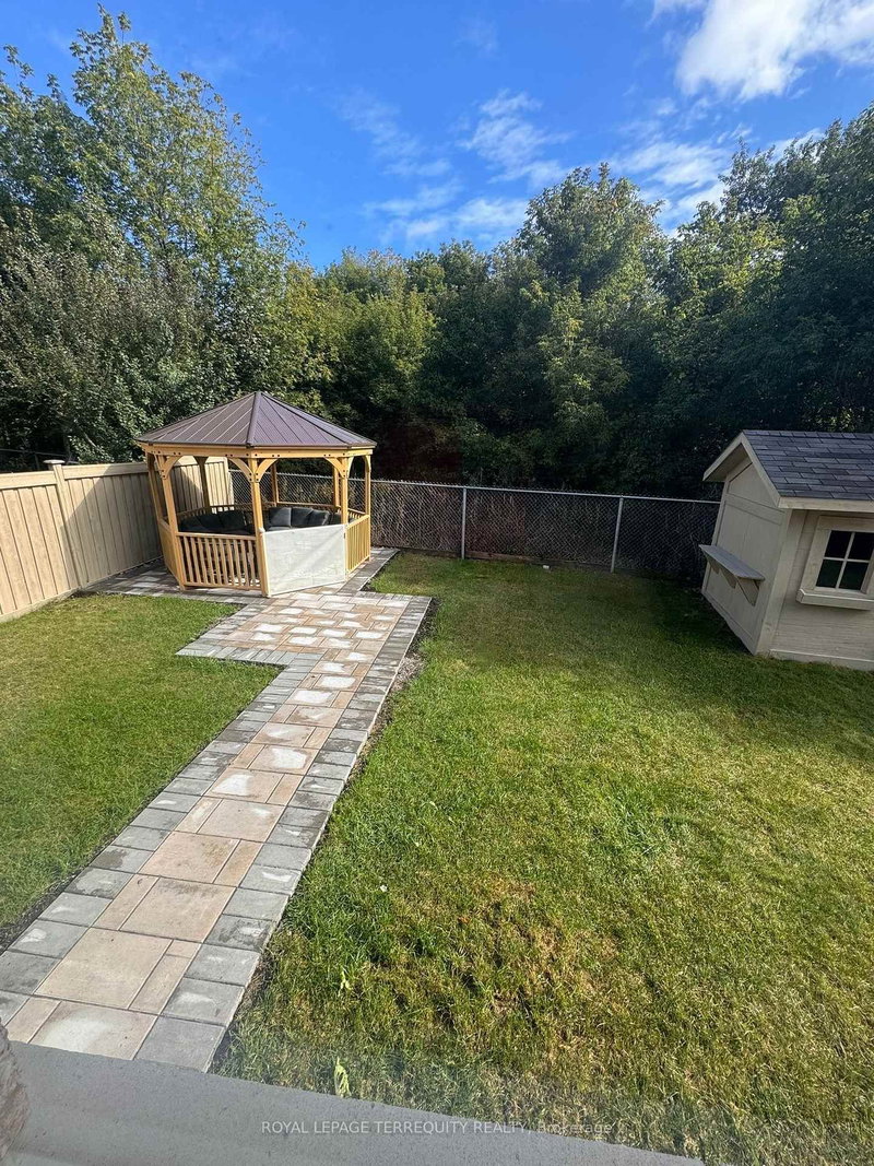 25 Jagges Dr, Barrie, L4N 0W9 | Image 3