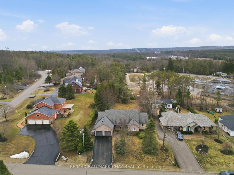 3 Forest Hill Dr, Springwater, L9X 0J4 | Image 3