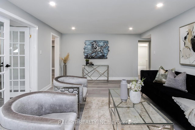 Basement - 92 LILLIAN Crescent