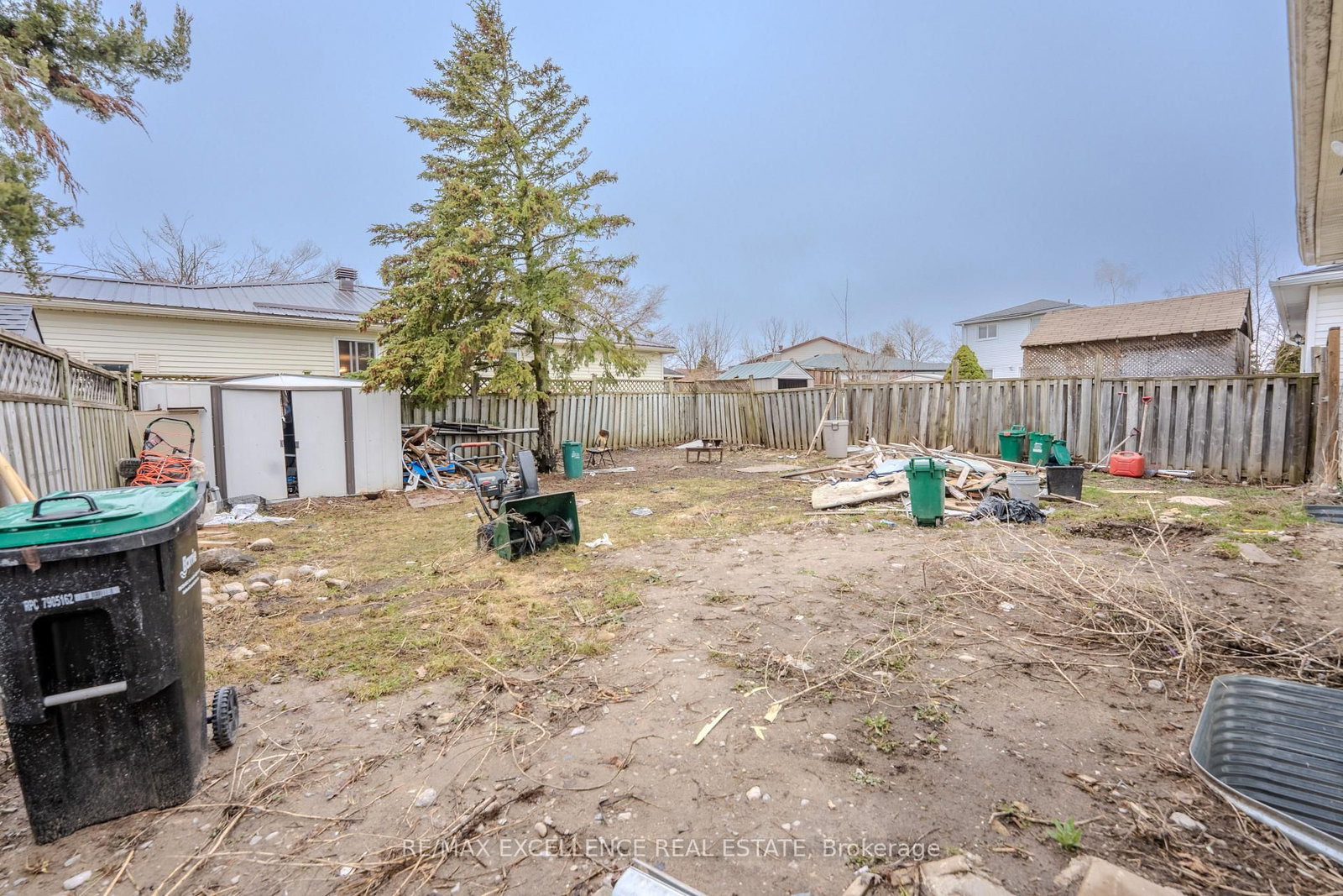 Detached House for sale at 3 Hickling Trail, Barrie, Ontario, L4M 5V7 - Grove East - MLS: S12991234