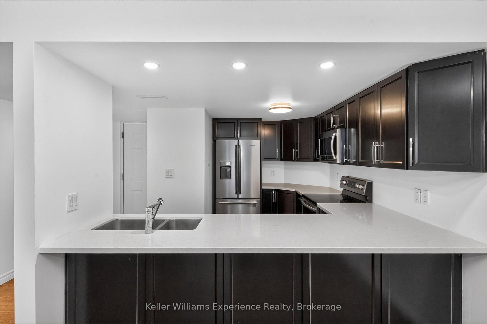 11 Beck Boulevard, Unit 404 - Photo 3