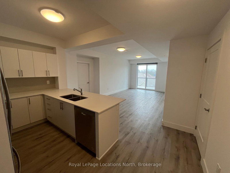 309 - 4 Kimberly Lane, Collingwood, L9Y 5B4 | Image 3