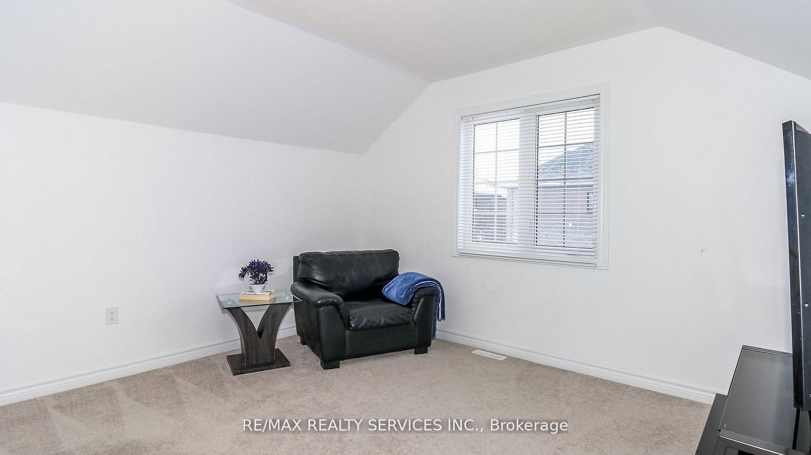 Detached House for sale at 1 Harvest Crescent, Barrie, Ontario, L9J 0T3 - Rural Barrie Southeast - MLS: S12991616