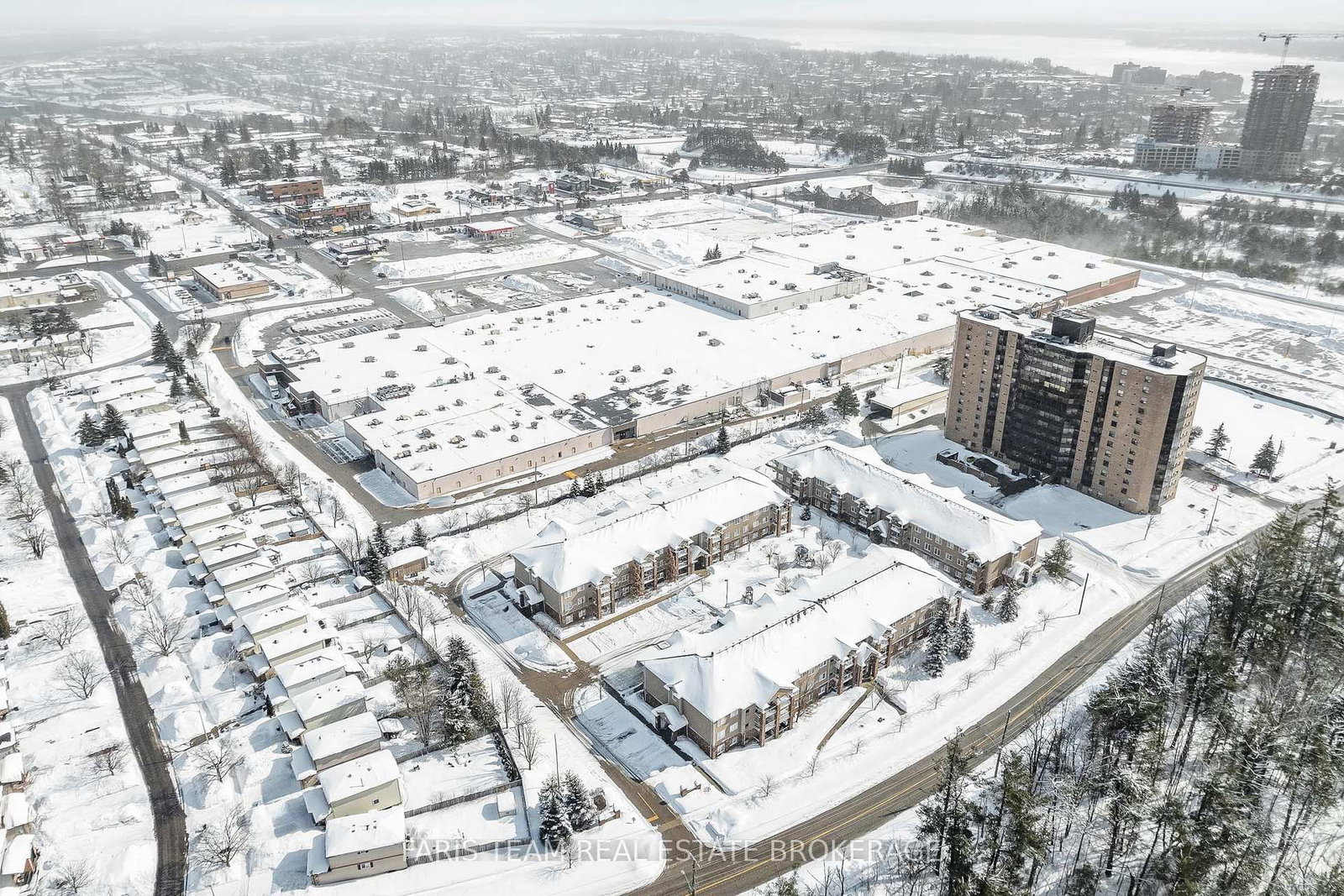 Condo for sale at 19-41 Coulter Street, Barrie, Ontario, L4N 6L9 - Sunnidale - MLS: S12991704