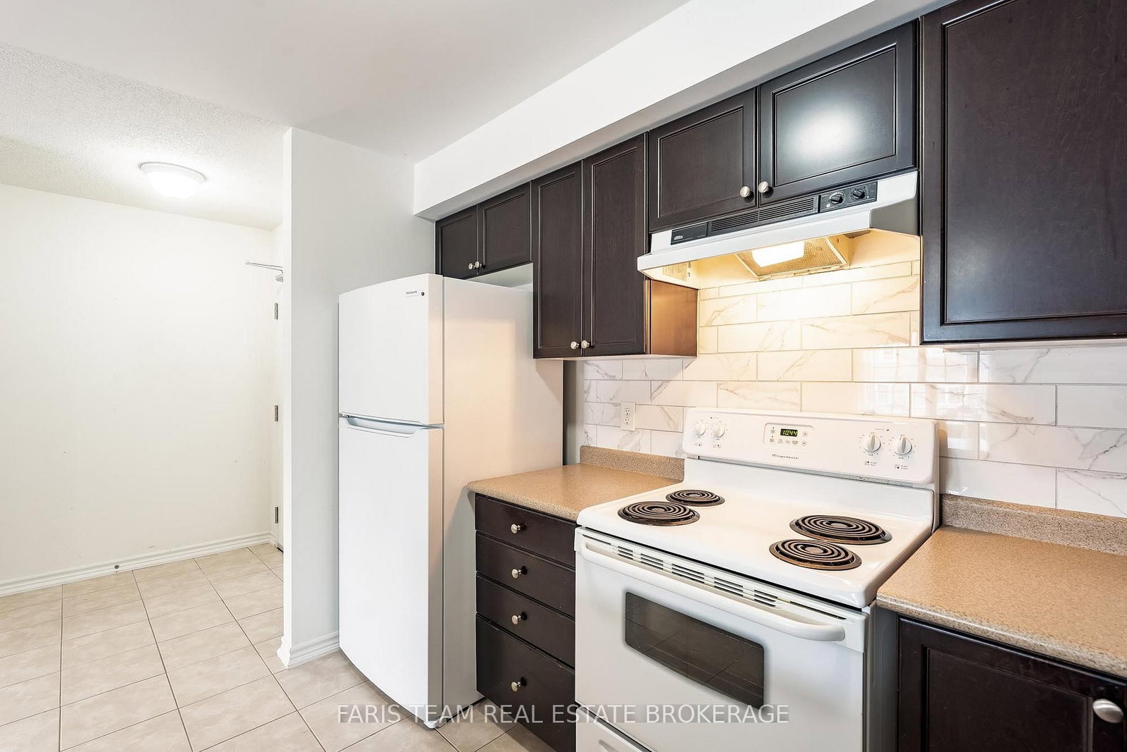 Condo for sale at 19-41 Coulter Street, Barrie, Ontario, L4N 6L9 - Sunnidale - MLS: S12991704