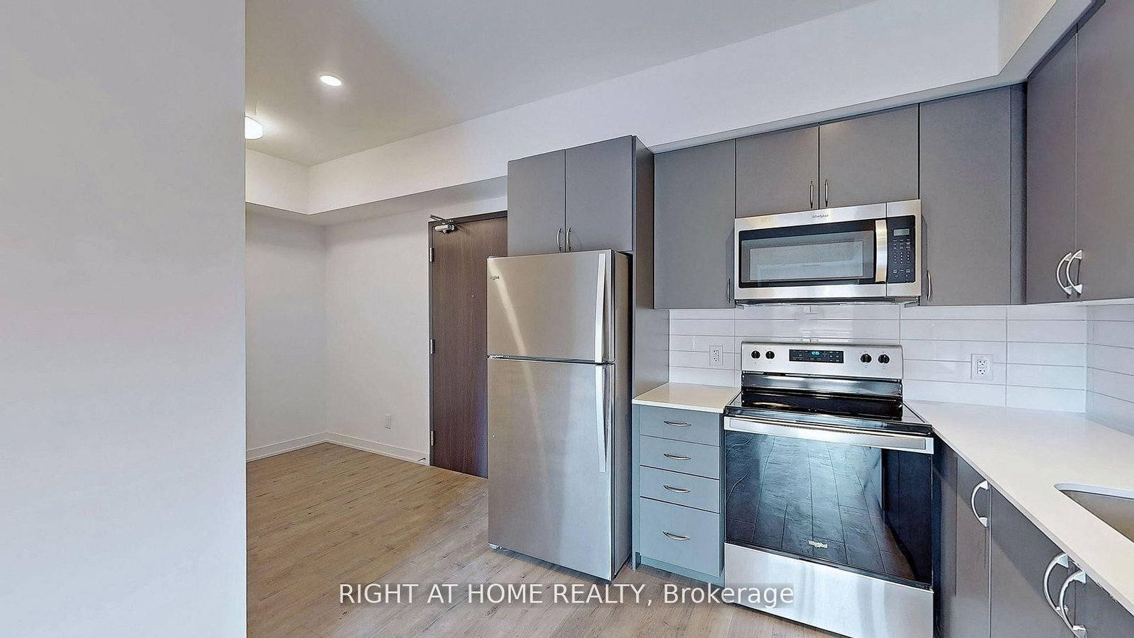 56 Lakeside Terrace, Unit 212 - Photo 4