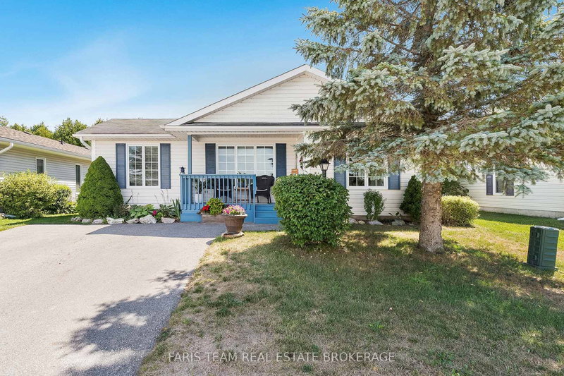 61 Pennsylvania Ave, Wasaga Beach, L9Z 3A8 | Image 2