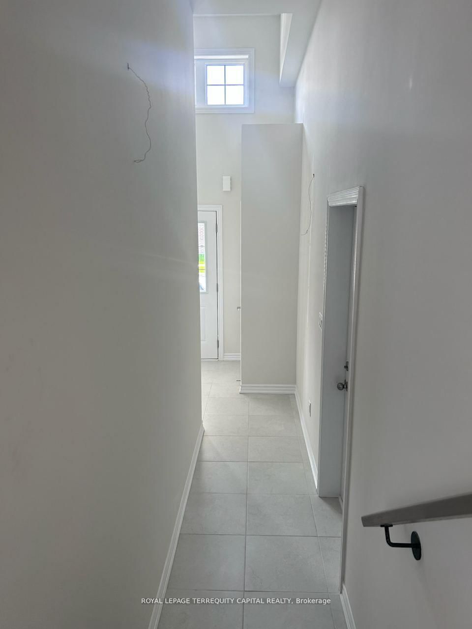 26 Valleybrook Road, Unit Upper - Photo 14