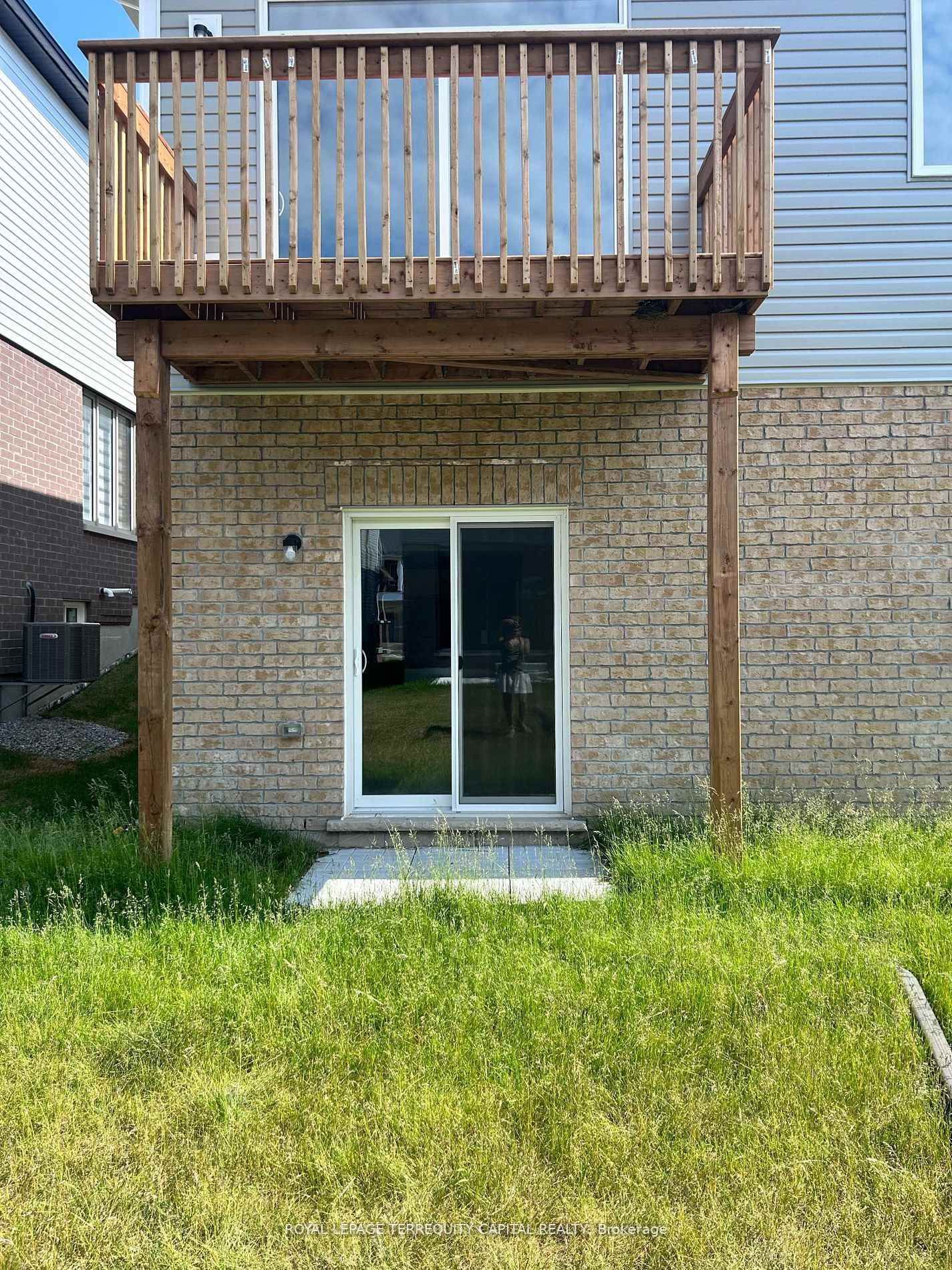 26 Valleybrook Road, Unit Upper - Photo 15