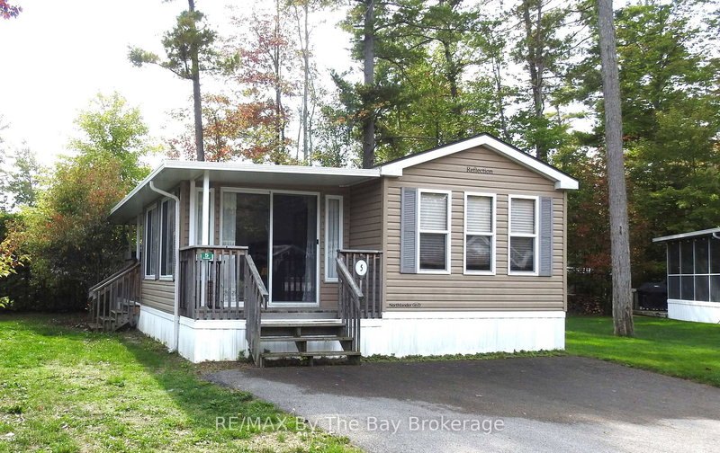 home for sale on 5 Nipagon Circle