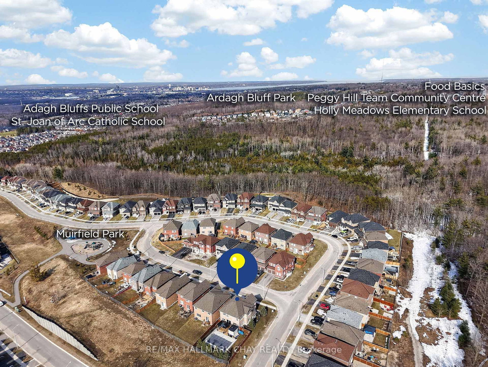 Detached House for sale at 2 Cypress Point Street, Barrie, Ontario, L4N 6J9 - Holly - MLS: S12992724