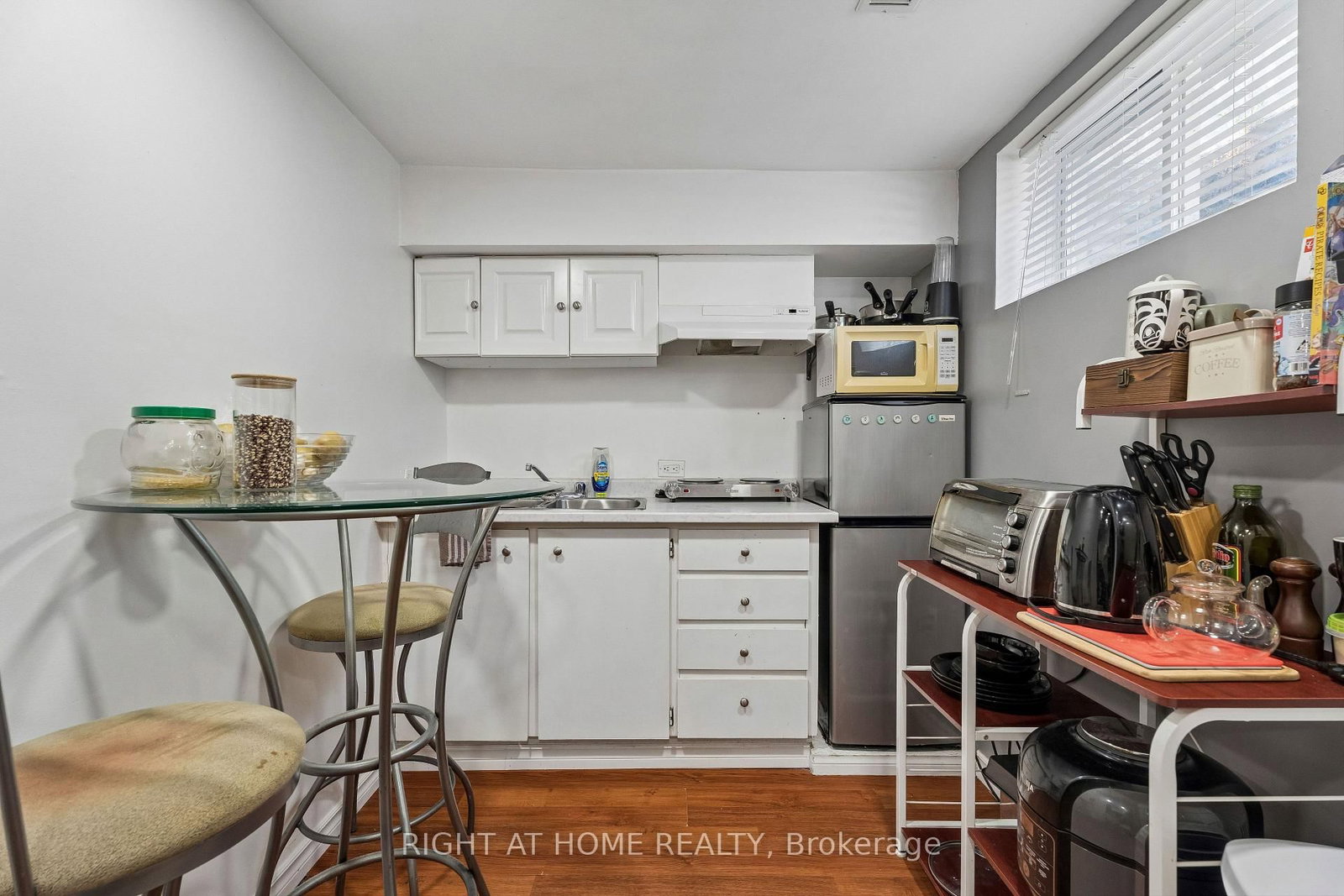 Detached House for sale at 56 Hemingway Crescent, Barrie, Ontario, L4N 5G1 - Letitia Heights - MLS: S12993196