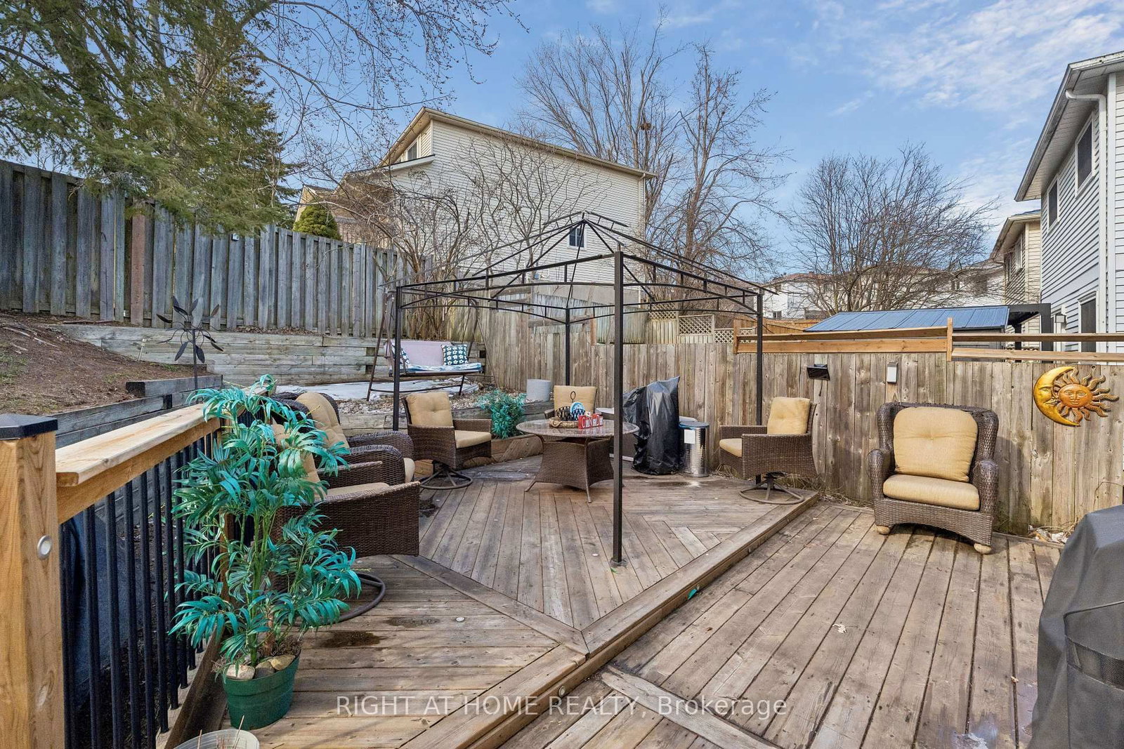 Detached House for sale at 56 Hemingway Crescent, Barrie, Ontario, L4N 5G1 - Letitia Heights - MLS: S12993196