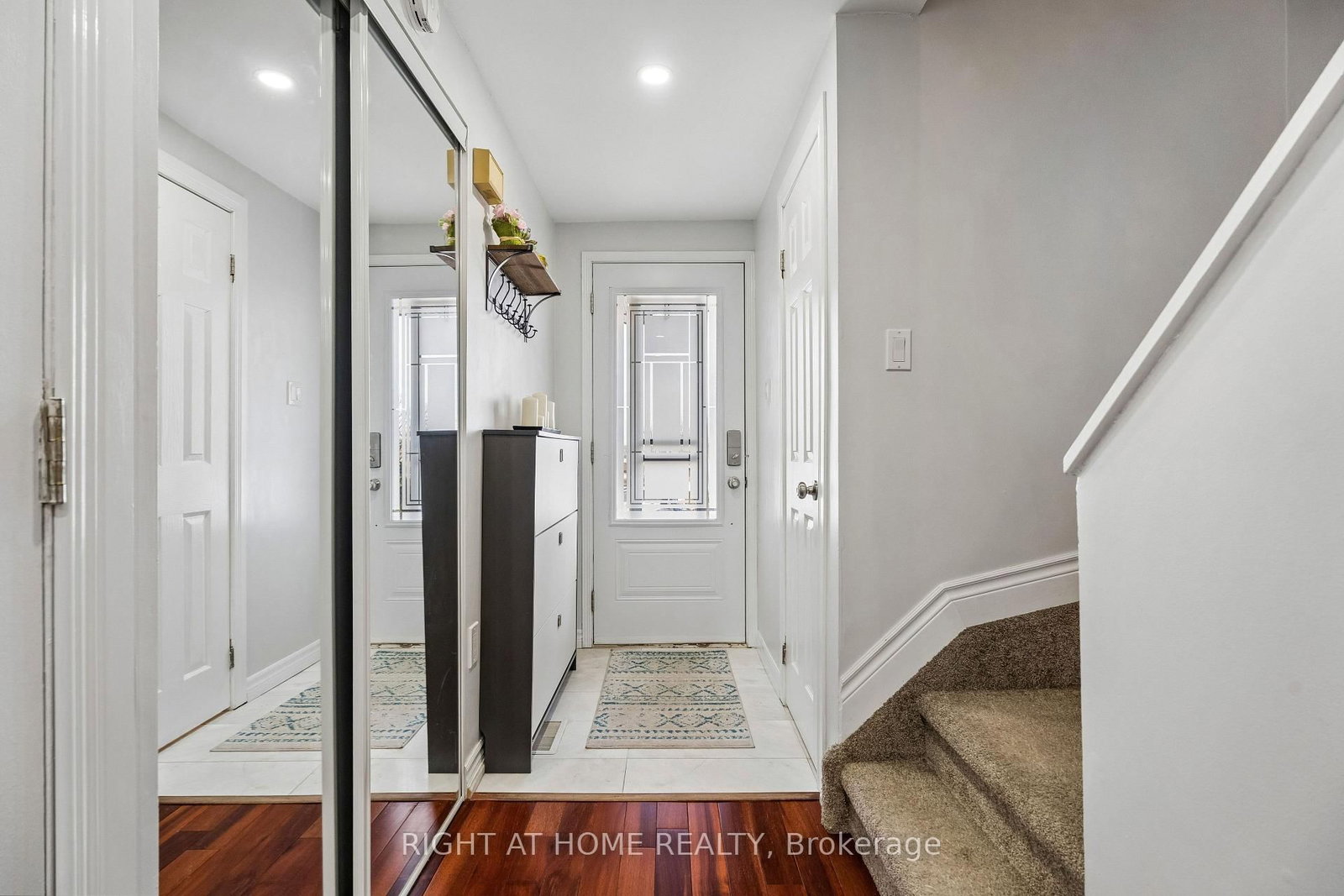 Detached House for sale at 56 Hemingway Crescent, Barrie, Ontario, L4N 5G1 - Letitia Heights - MLS: S12993196