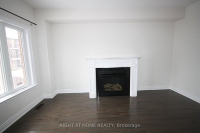66 White Crescent • Barrie, ON photo 9