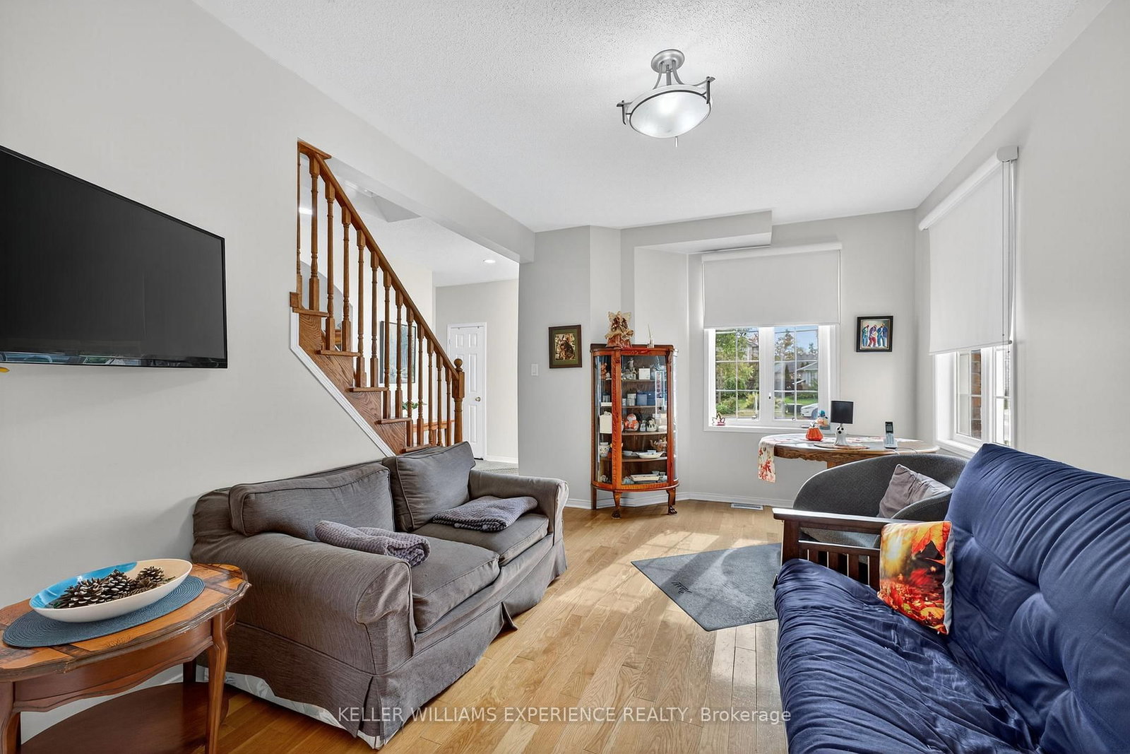 Detached House for sale at 124 Tunbridge Road, Barrie, Ontario, L4M 6T1 - Georgian Drive - MLS: S12993712