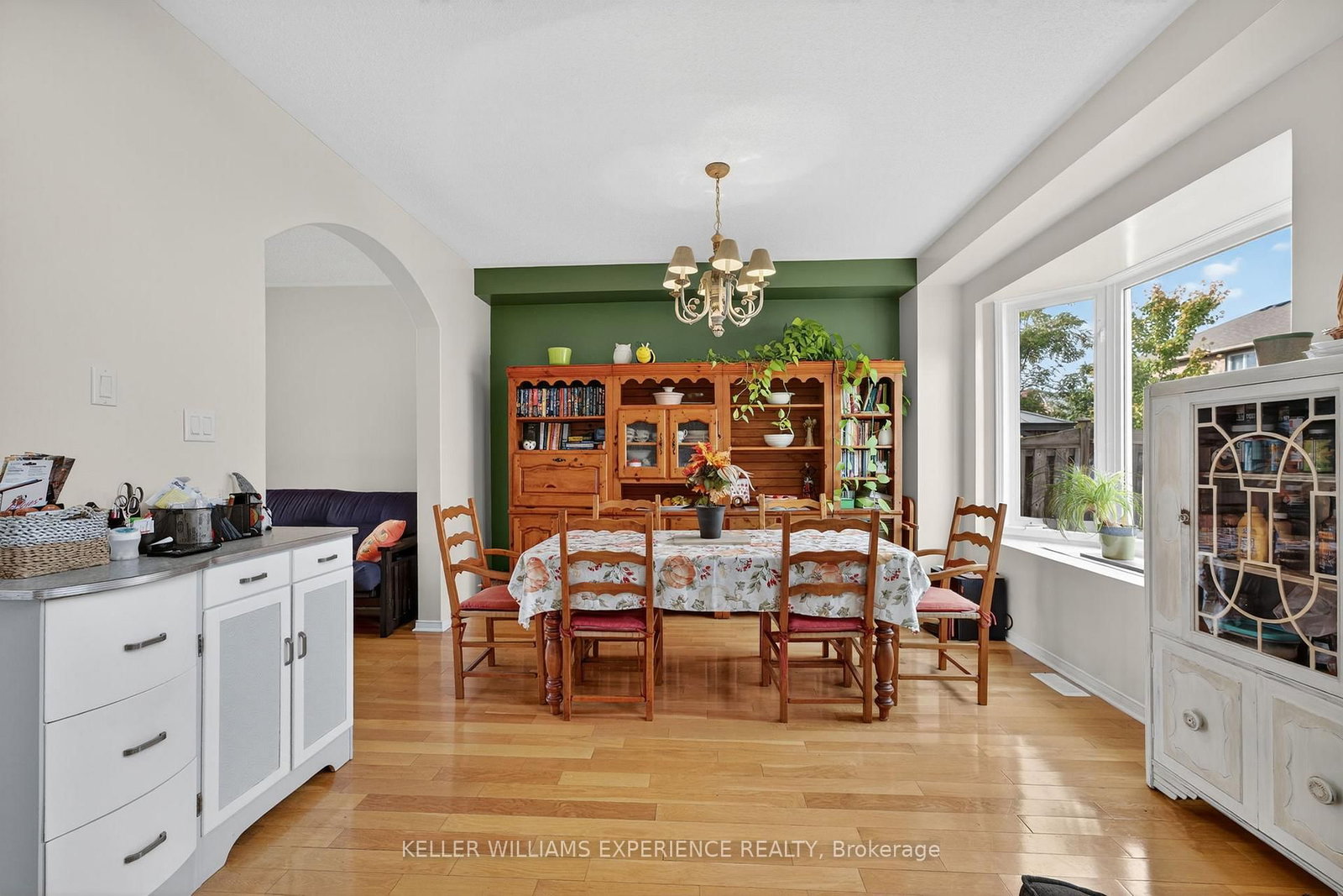 Detached House for sale at 124 Tunbridge Road, Barrie, Ontario, L4M 6T1 - Georgian Drive - MLS: S12993712