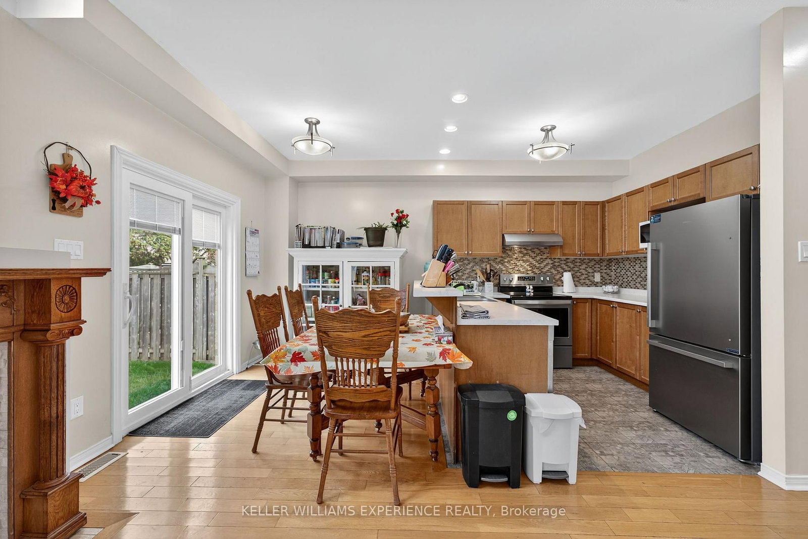 Detached House for sale at 124 Tunbridge Road, Barrie, Ontario, L4M 6T1 - Georgian Drive - MLS: S12993712