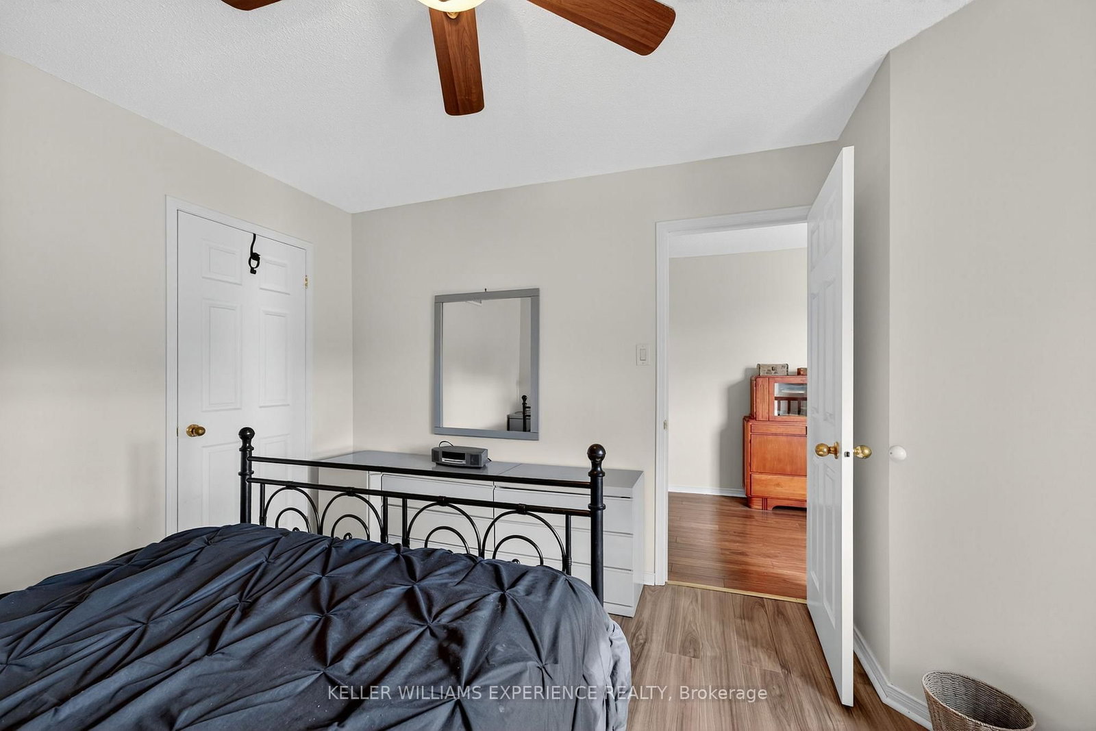 Detached House for sale at 124 Tunbridge Road, Barrie, Ontario, L4M 6T1 - Georgian Drive - MLS: S12993712