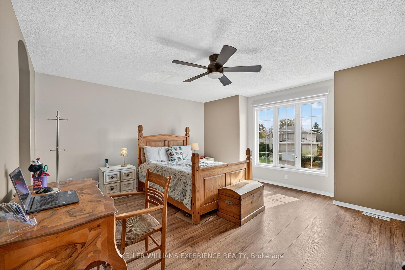 Detached House for sale at 124 Tunbridge Road, Barrie, Ontario, L4M 6T1 - Georgian Drive - MLS: S12993712