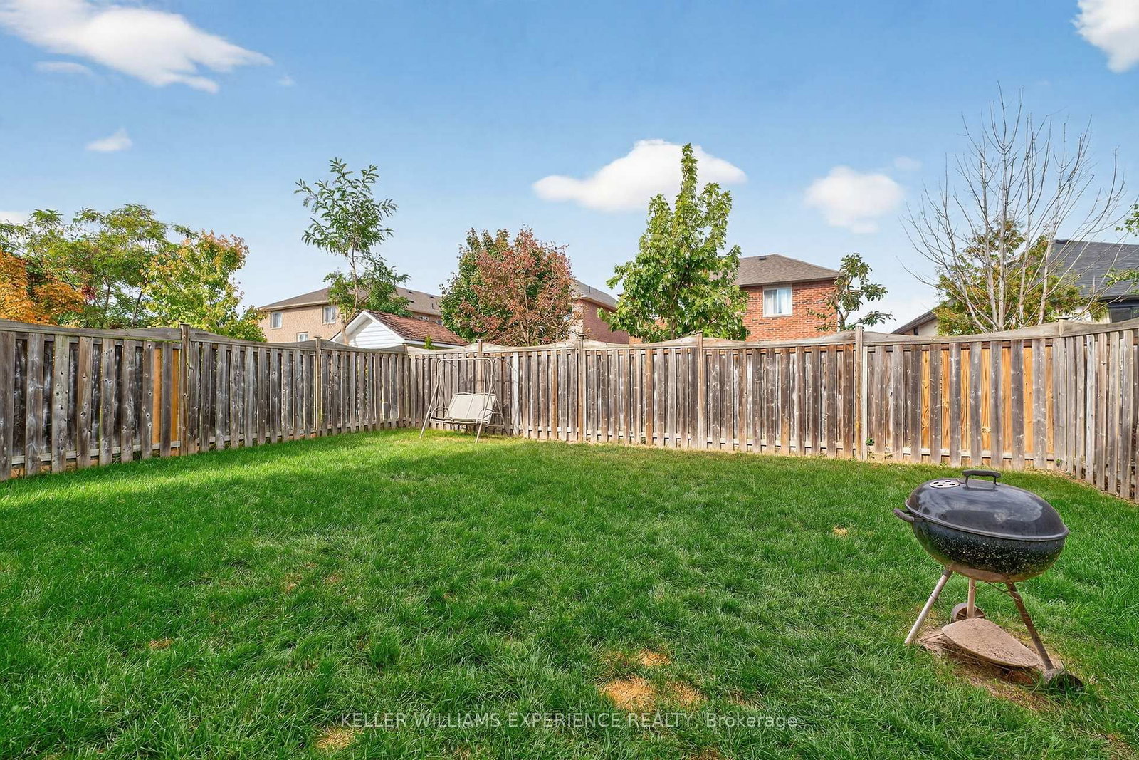 Detached House for sale at 124 Tunbridge Road, Barrie, Ontario, L4M 6T1 - Georgian Drive - MLS: S12993712