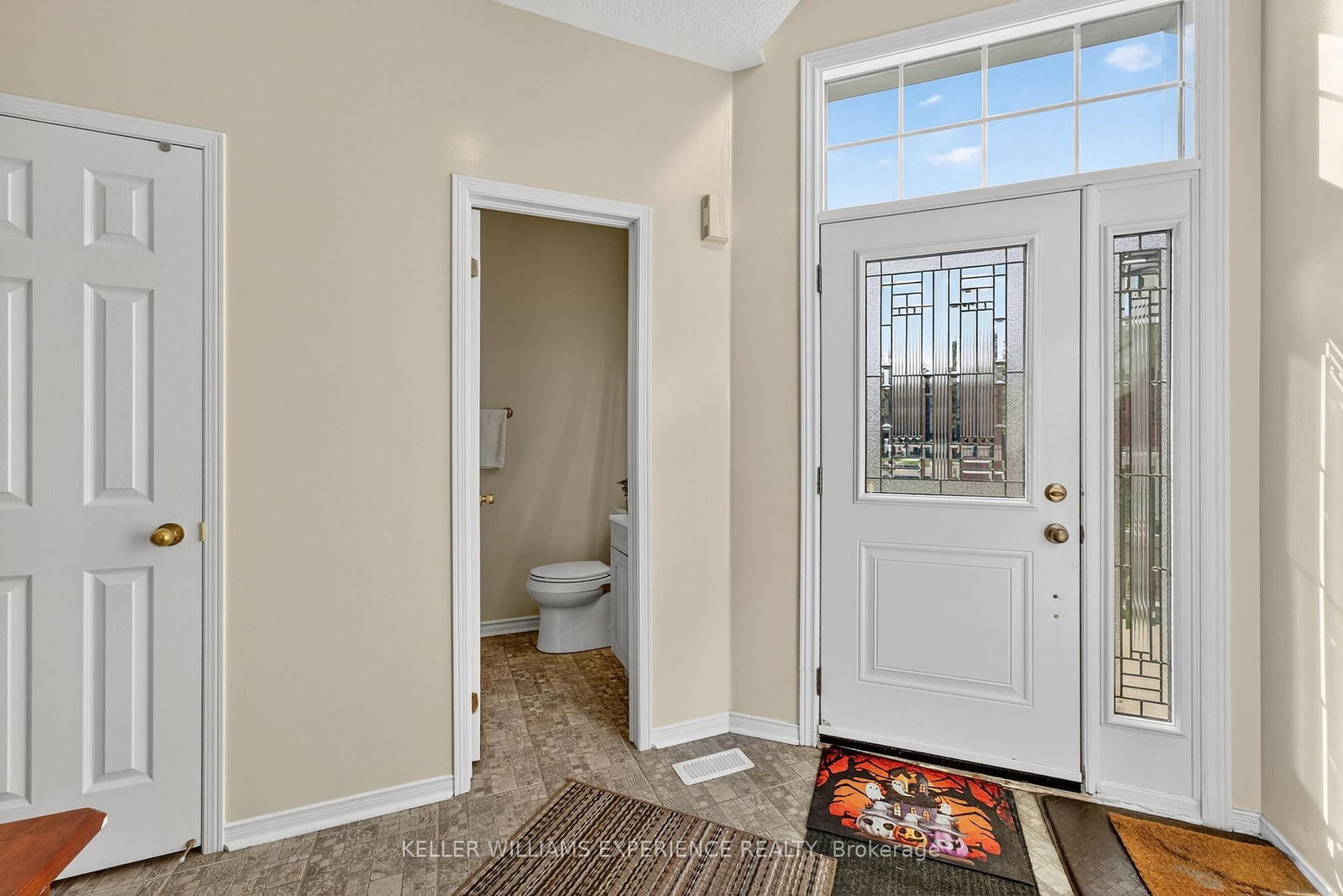 Detached House for sale at 124 Tunbridge Road, Barrie, Ontario, L4M 6T1 - Georgian Drive - MLS: S12993712