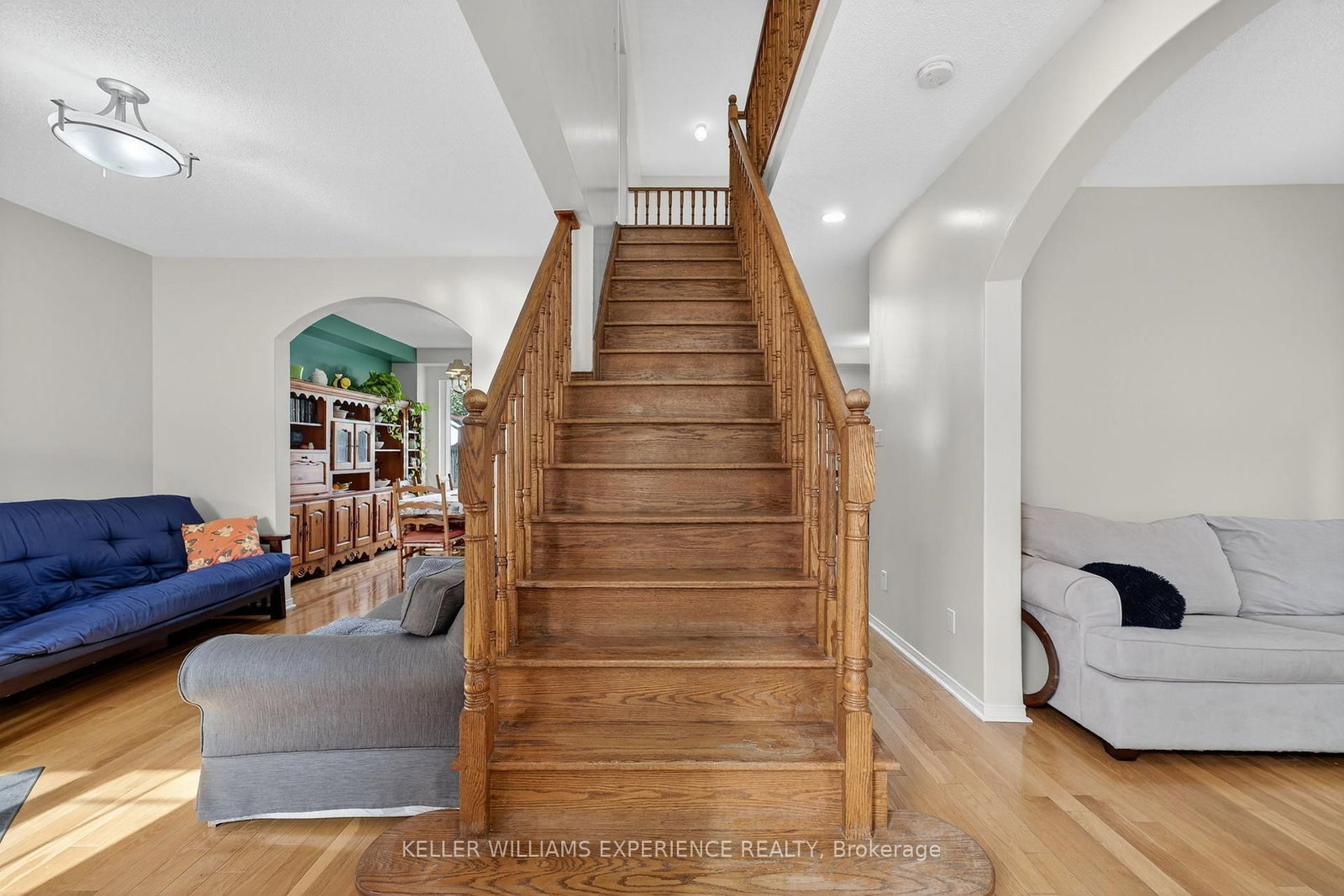 Detached House for sale at 124 Tunbridge Road, Barrie, Ontario, L4M 6T1 - Georgian Drive - MLS: S12993712